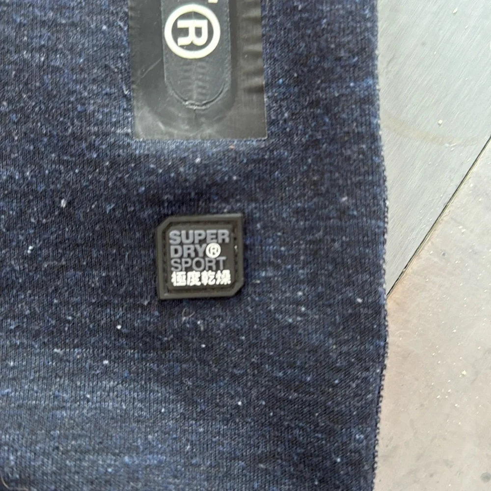 Superdry Sport Gym Tech dark blue men’s shorts size L, EUC black - Picture 3 of 8